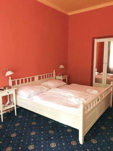 Hotelové Pokoje Kolčavka Praga Esterno foto